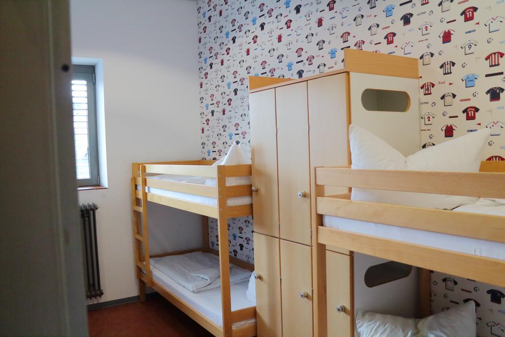 Goalfever Sports & Guesthouse Essen Quarto foto